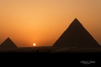 Coucher de soleil sur les pyramides