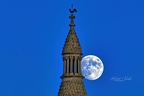 Melesse (35) - Pleine Lune sur clocher de Melesse le 25/11/2023